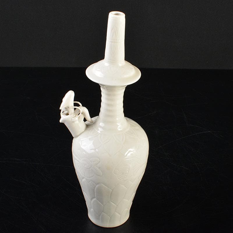 中国　徳化窯白磁　刻蓮花文　浄瓶　V　R7252