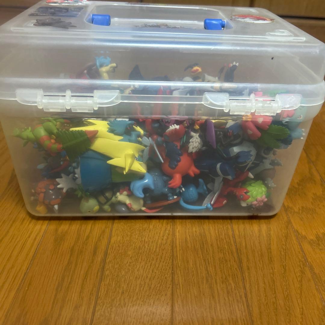 江*娜様 ゲームキャラクター フィギュア多数 収納ボックス