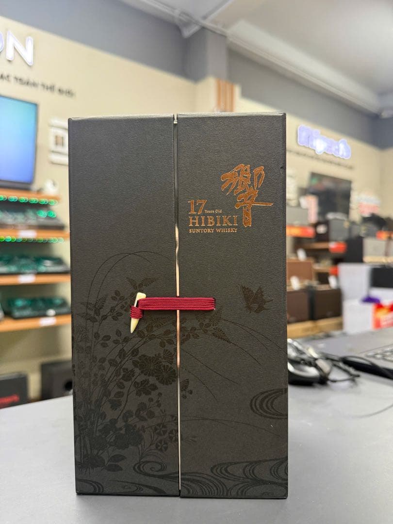 Hibiki 17 Year Old Japanese Whisky 箱のみ