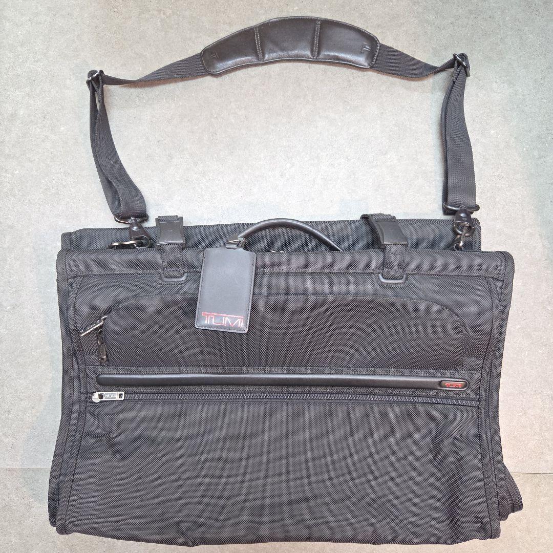 TUMI トゥミ ガーメントケース ビジネスバック スーツ 出張 ショルダー付