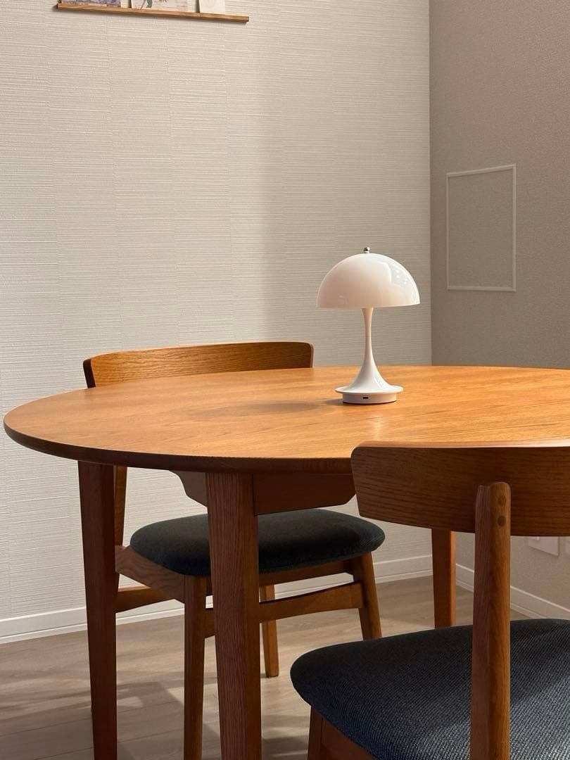 【限定値下げ】unico TOVE ラウンドダイニングテーブルφ1100