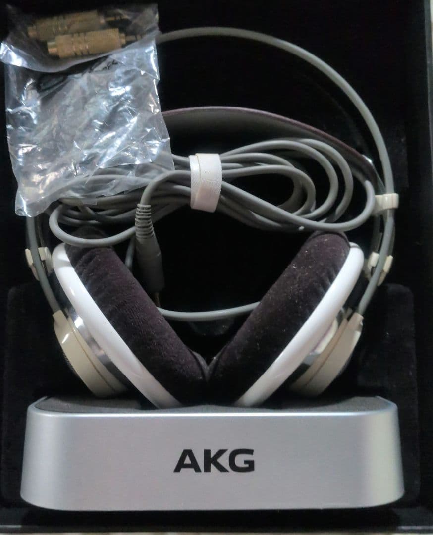 AKG K701 開放型ヘッドフォン