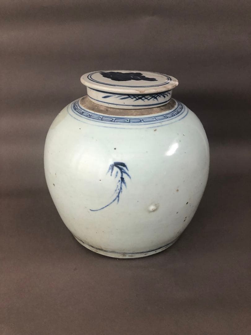 中国骨董　古美術　清朝道光　青花人物紋瓶　壺