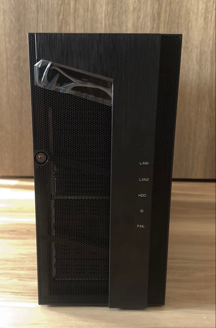 InWin サーバーケース　デュアルLANポート