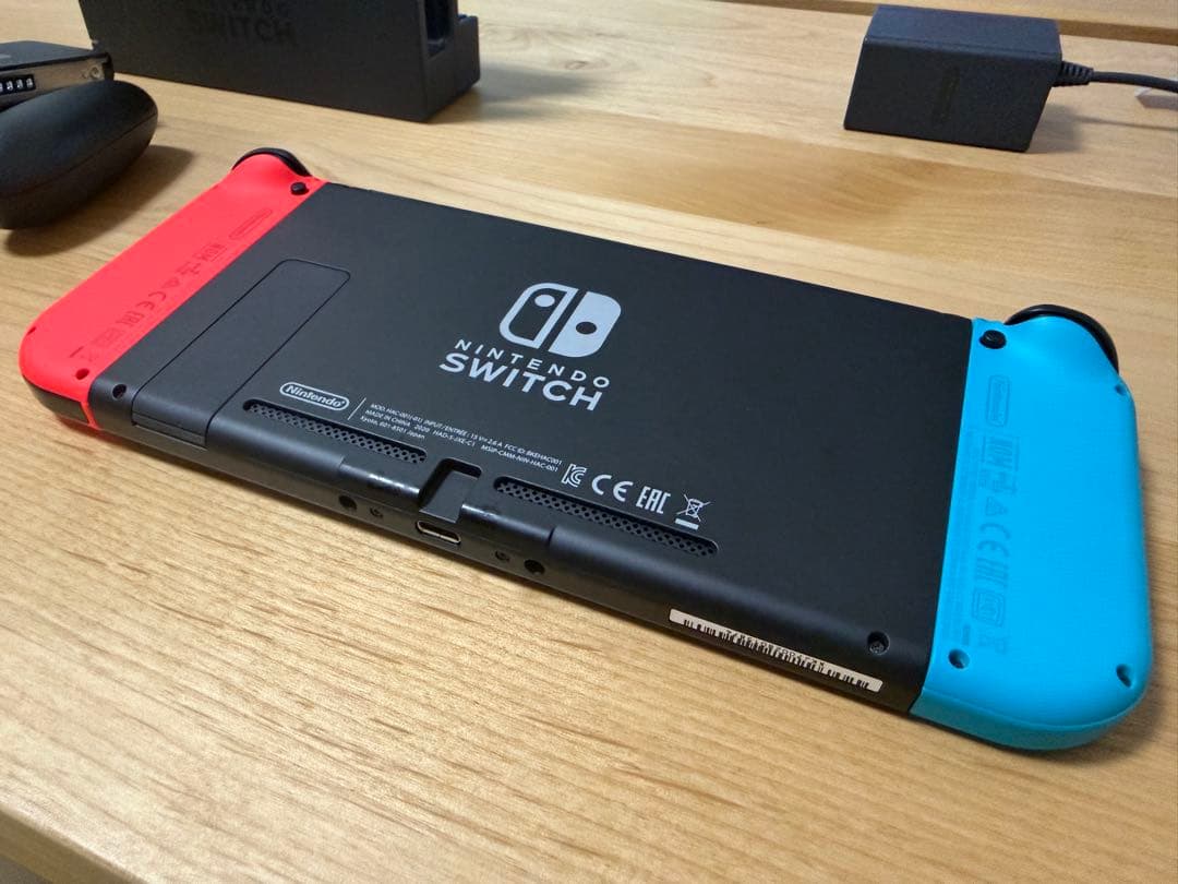Nintendo Switch 本体 箱無し キャリングケース付
