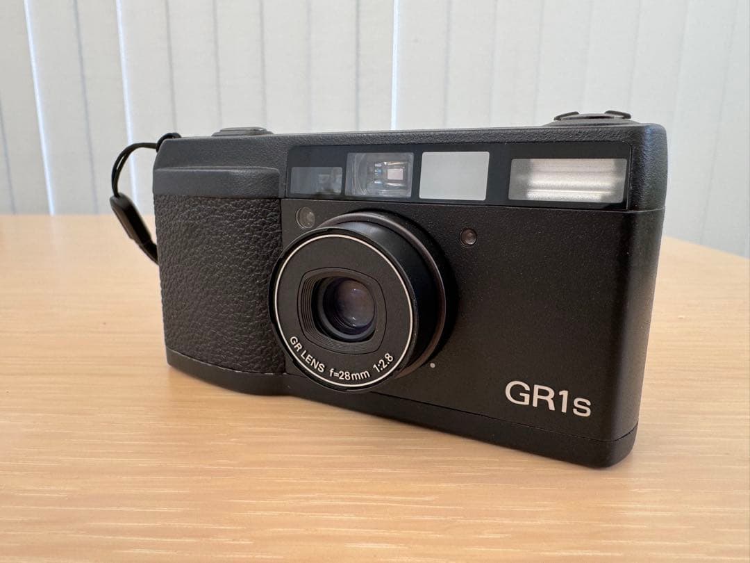 美品 液晶良好 完動品 RICOH リコー GR1S 箱、取説、フードあり