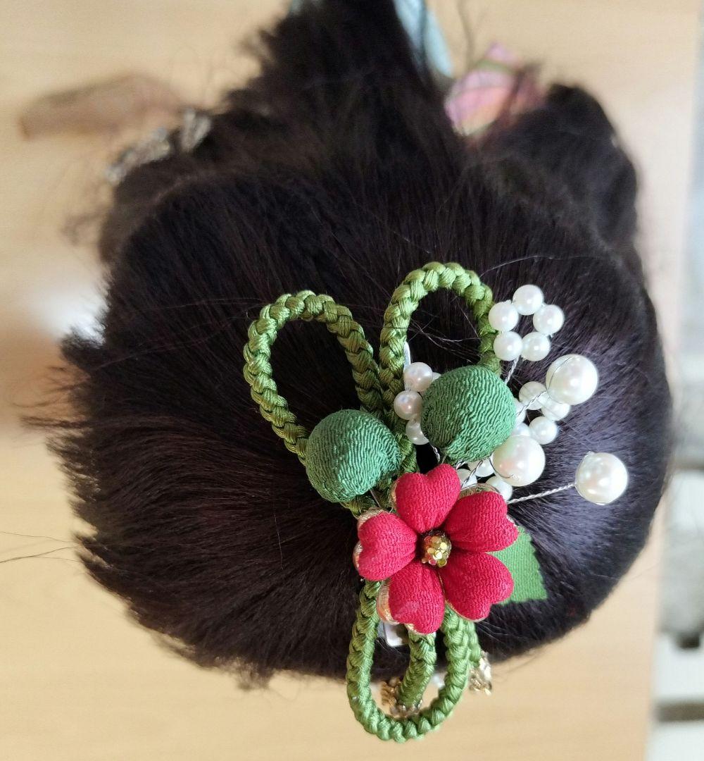 新品未使用。市松人形 綺麗な衣装綺麗な顔 栗毛編み込みリボン可愛い✨公司作