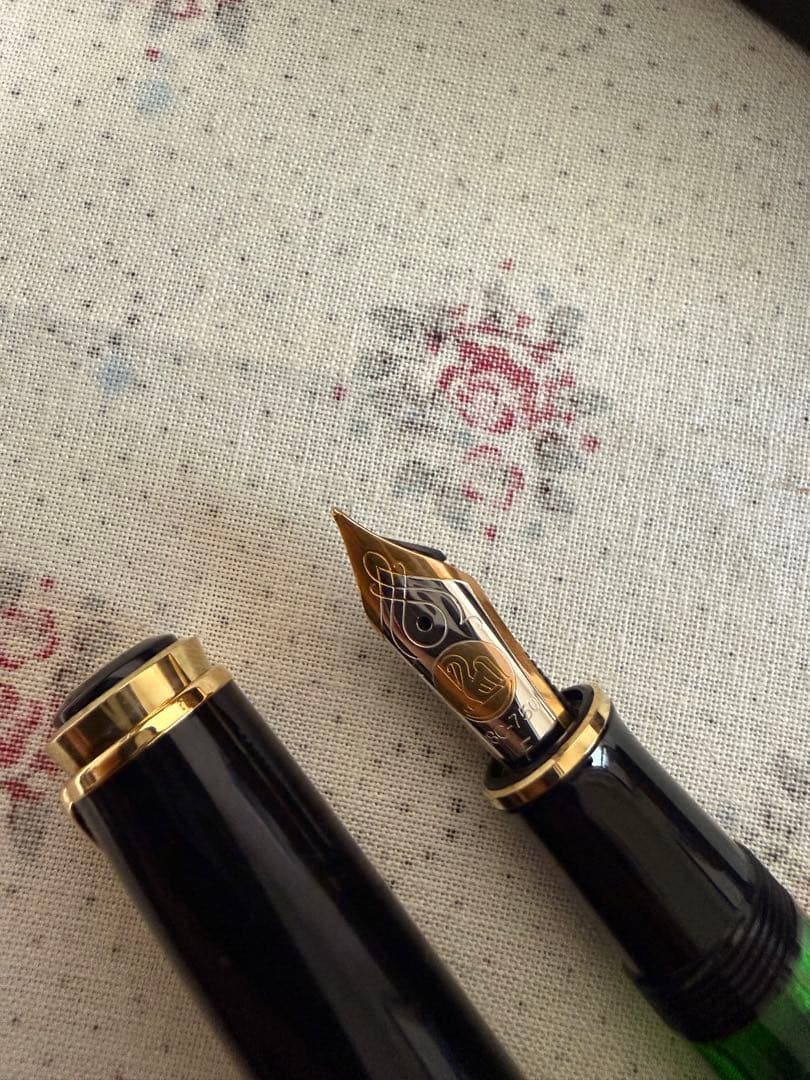 ペリカン万年筆 クアラルンプ—ル、M800