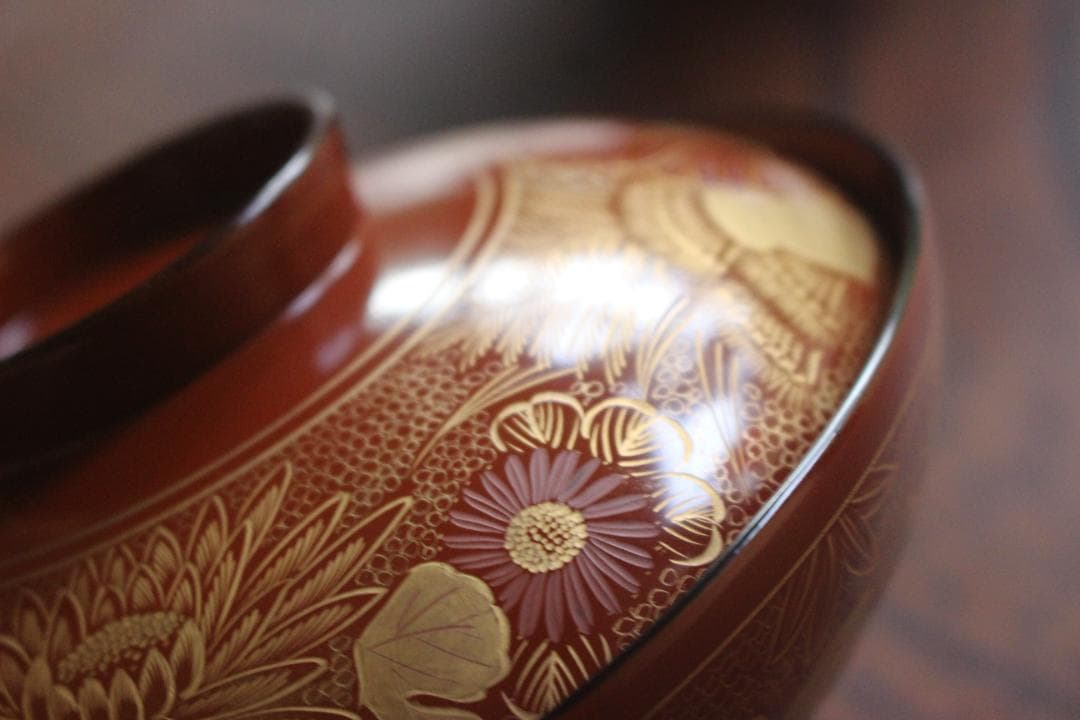 デッドストック！落ち着きある朱漆に極上花尽沈金の映えるお椀2点（検輪島塗沈金椀