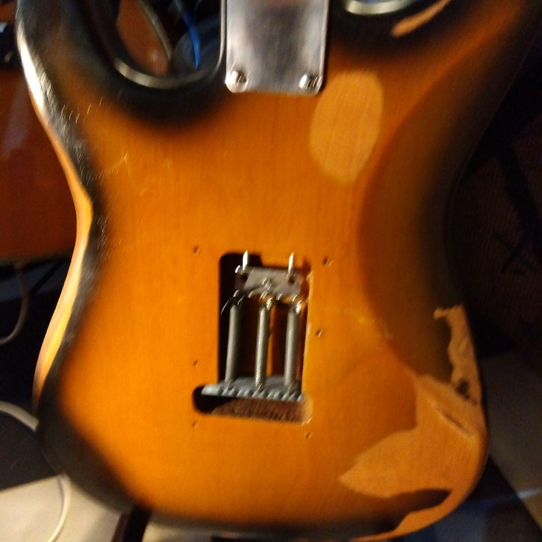 レリックストラトキャスター サンバースト エレキギター …