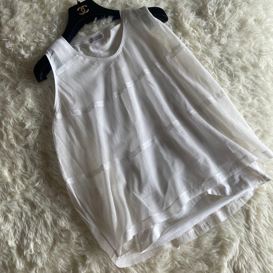 美品　ブルネロクチネリ　シルク　ホワイト ノースリーブ タンクトップ