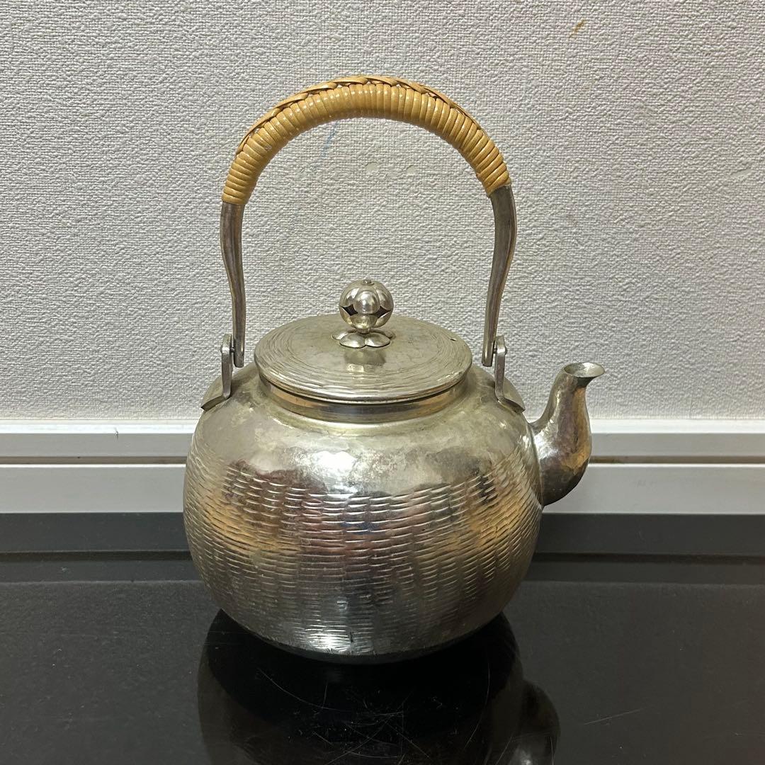 銀瓶（銀色仕上）　茶道具懐石茶箱鵬雲斎坐忘斎淡々斎即中斎七事式水屋棗茶碗水指茶杓