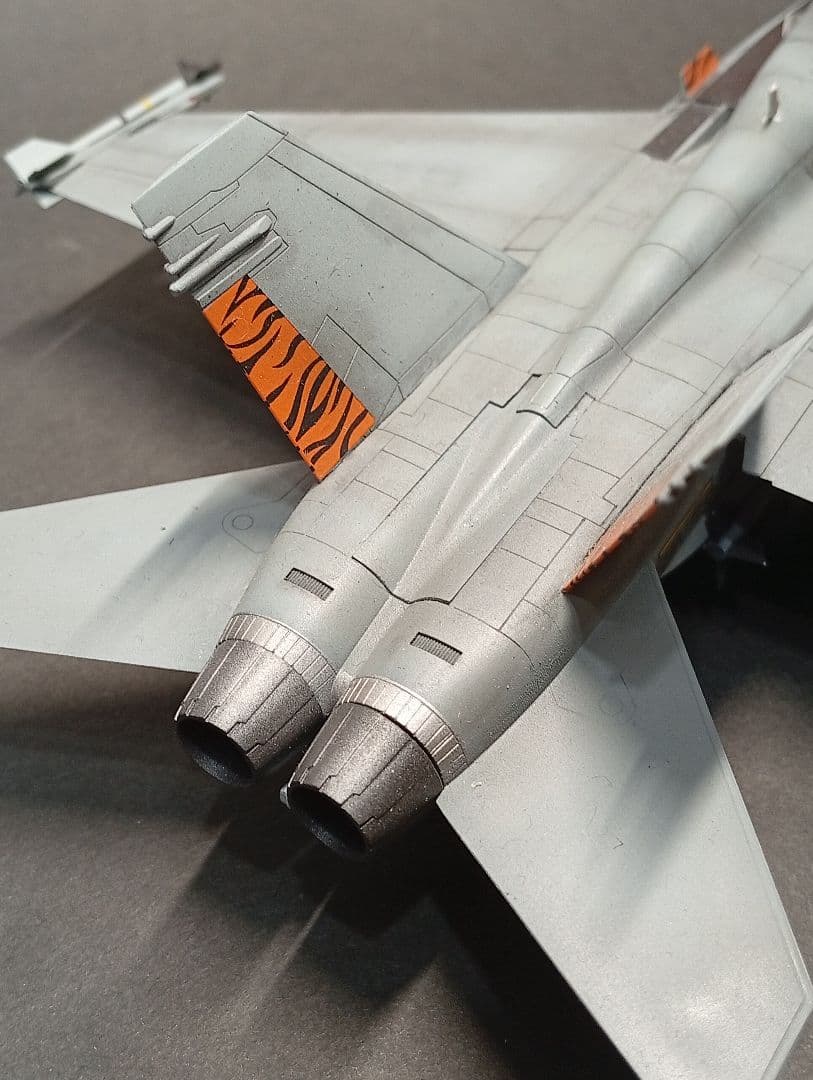 F/A-18 ホーネット 　フライングタイガース完成品！