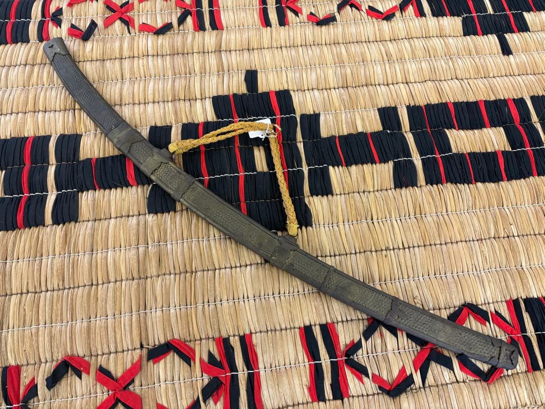 アイヌ　タンネプイコロ　覆輪太刀　刀装具　太刀拵　イコロ　エムシ　三ツ巴紋　竹光