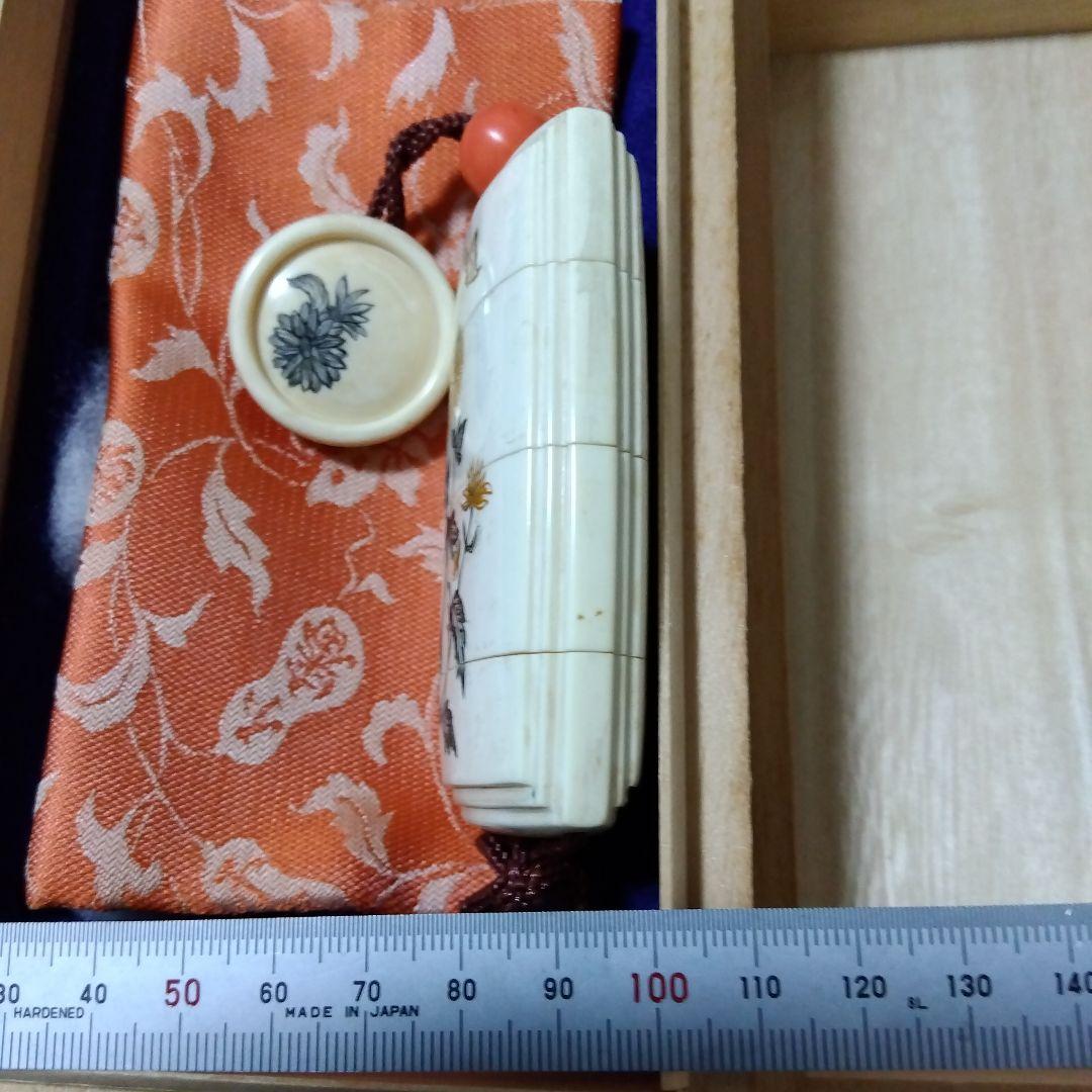 印籠　饅頭根付　さんご緒締　花鳥図　天然素材　上製桐箱＆保護布付