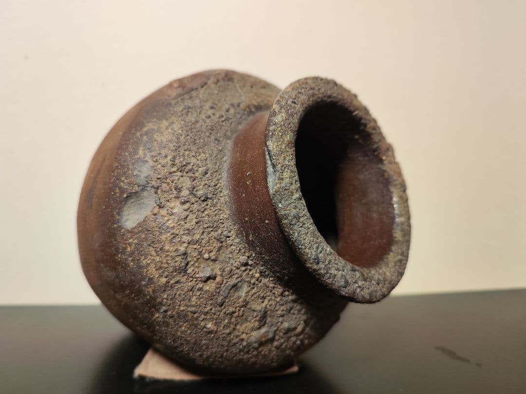 古常滑灰被り壺　室町時代