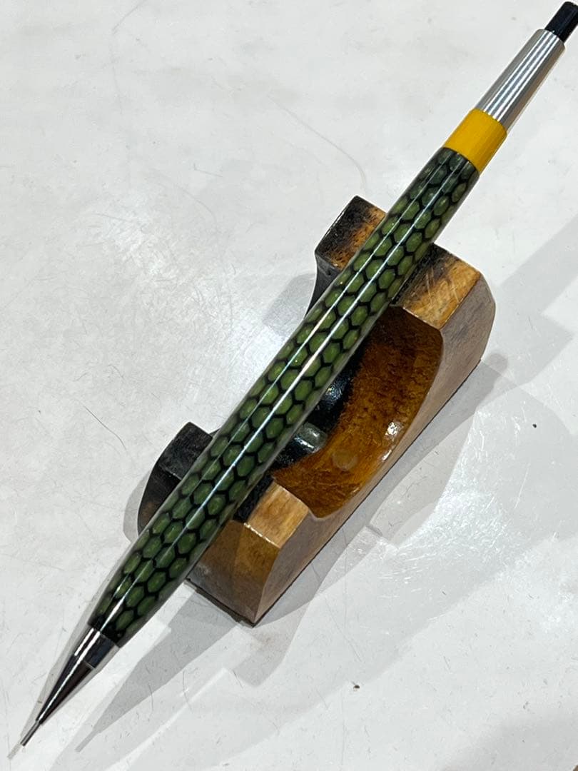 pg5+レジン(ハニカム柄)