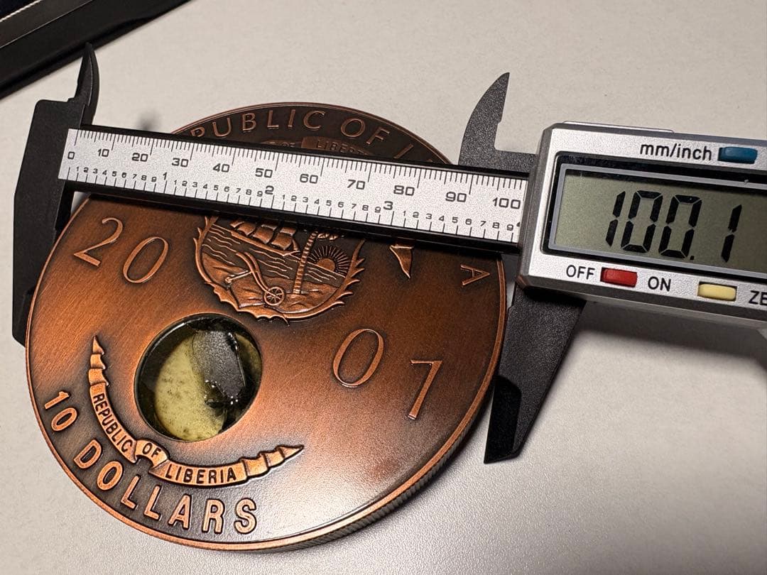 【入手困難品】　リベリア　純銅製　特大記念硬貨　10ドル　770g 貨幣