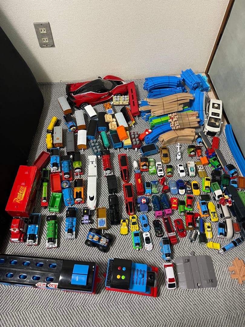 トミカやプラレールセット