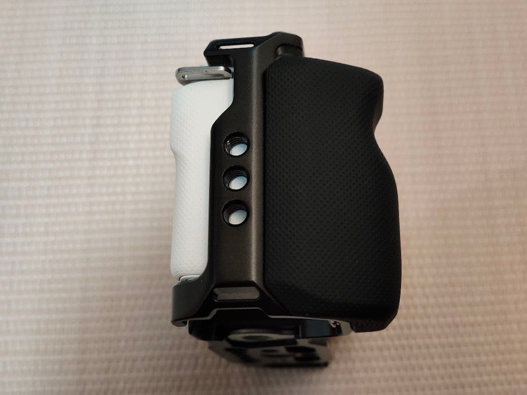 ミラーレスカメラ　SONY ZV-E10ボディ smallrig製リグ付き