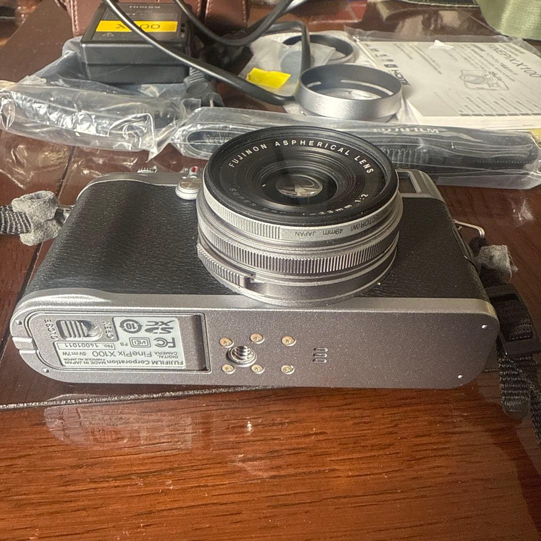 Fujifilm X100 ミラーレスカメラ