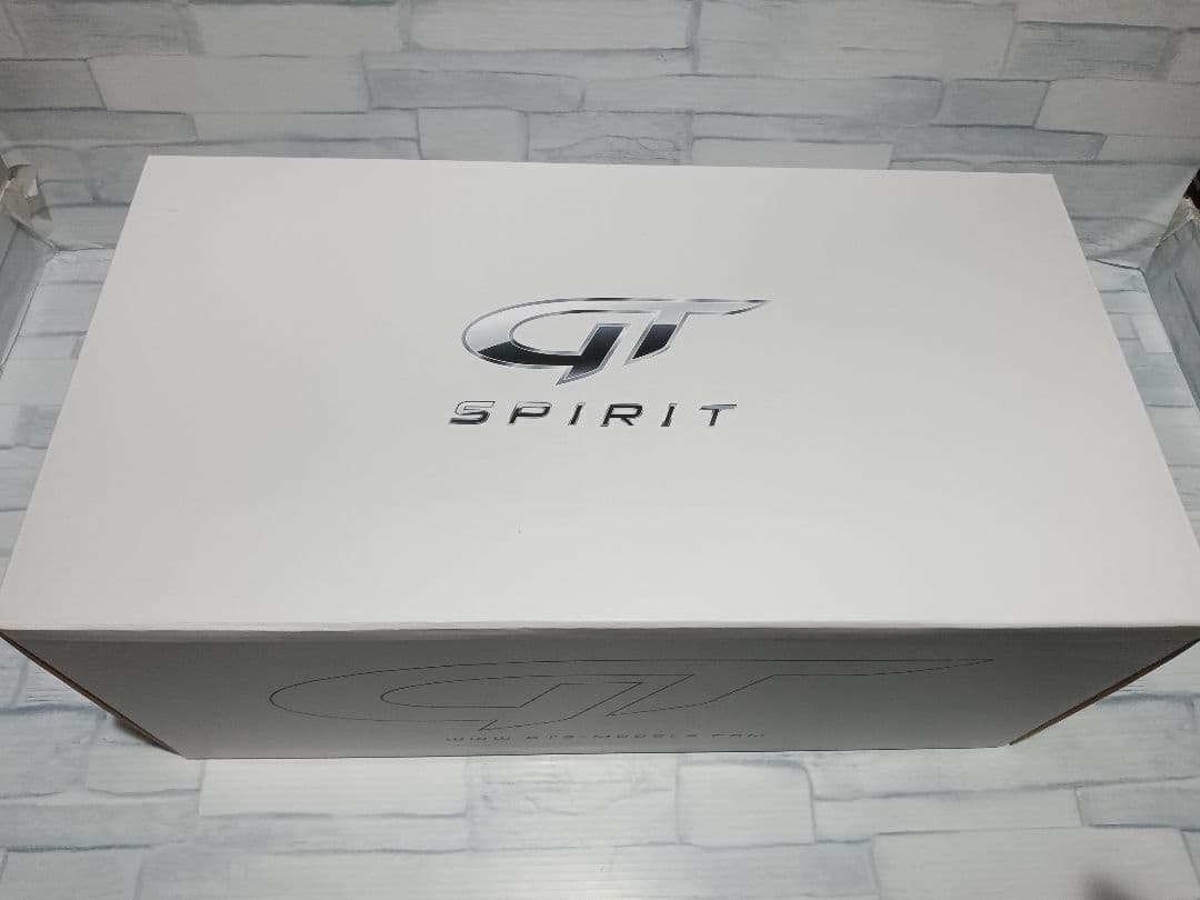 1/18 BMW M4 パフォーマンスエディション　ミニカー　オレンジ