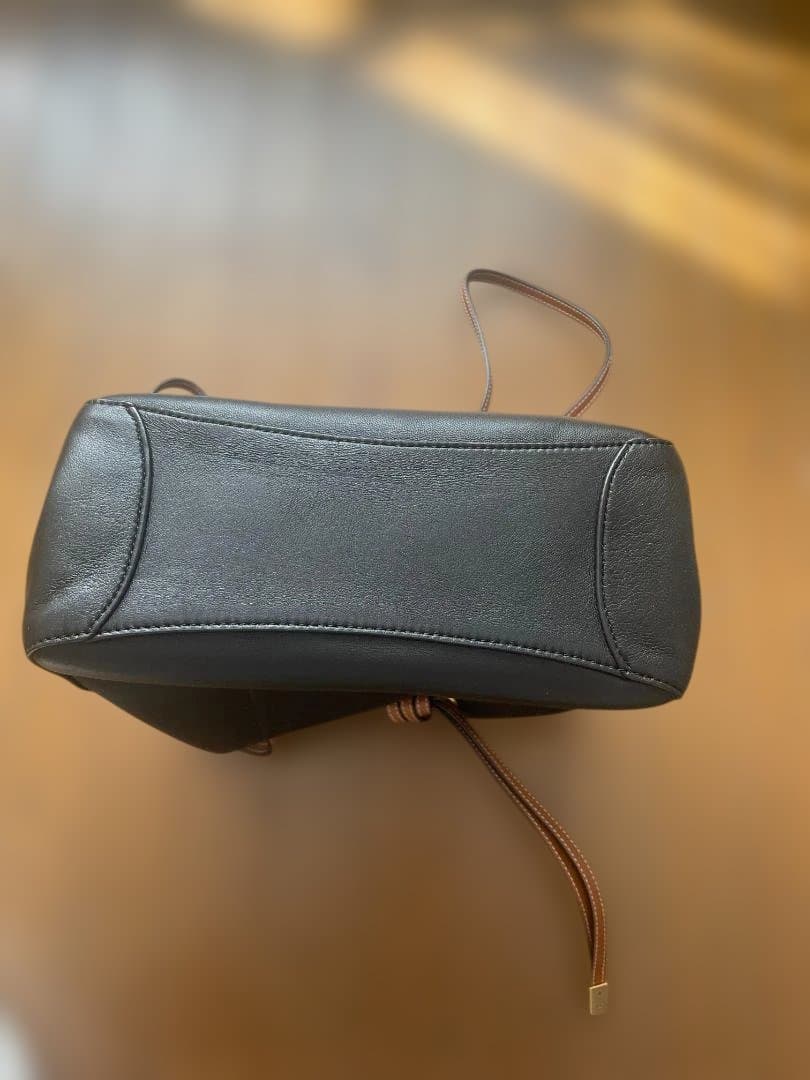 トリーバーチ　ブラック　レザー　ショルダーバッグ