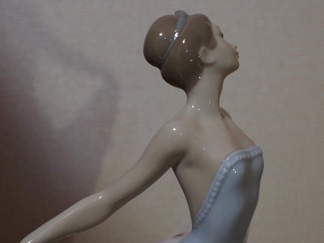 ◆ LLADRO リヤドロ 　踊る少女（ノーマルバージョン）　美品