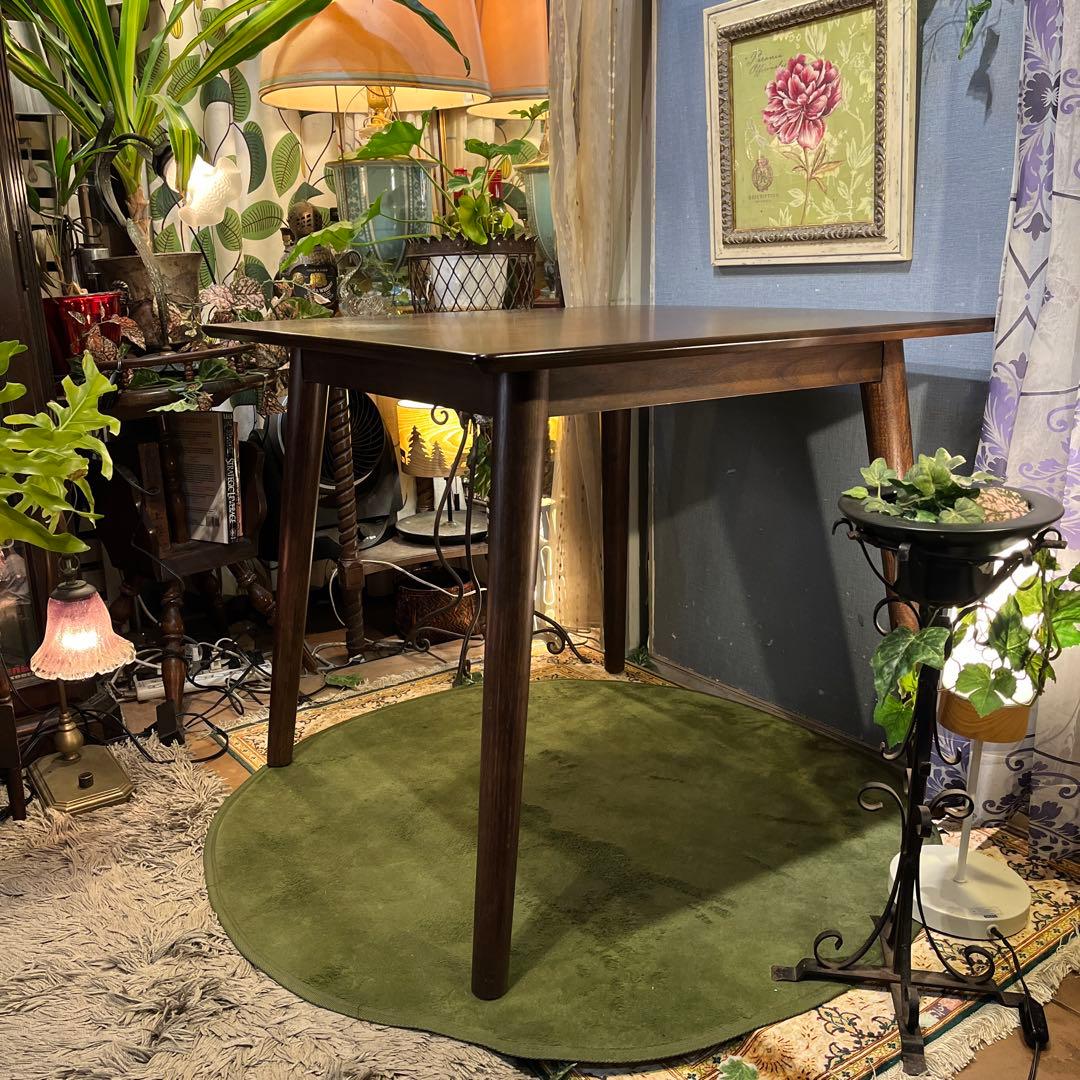 しろ　ヴィンテージ デザイナーズ　コンパクト　　ダイニングテーブル