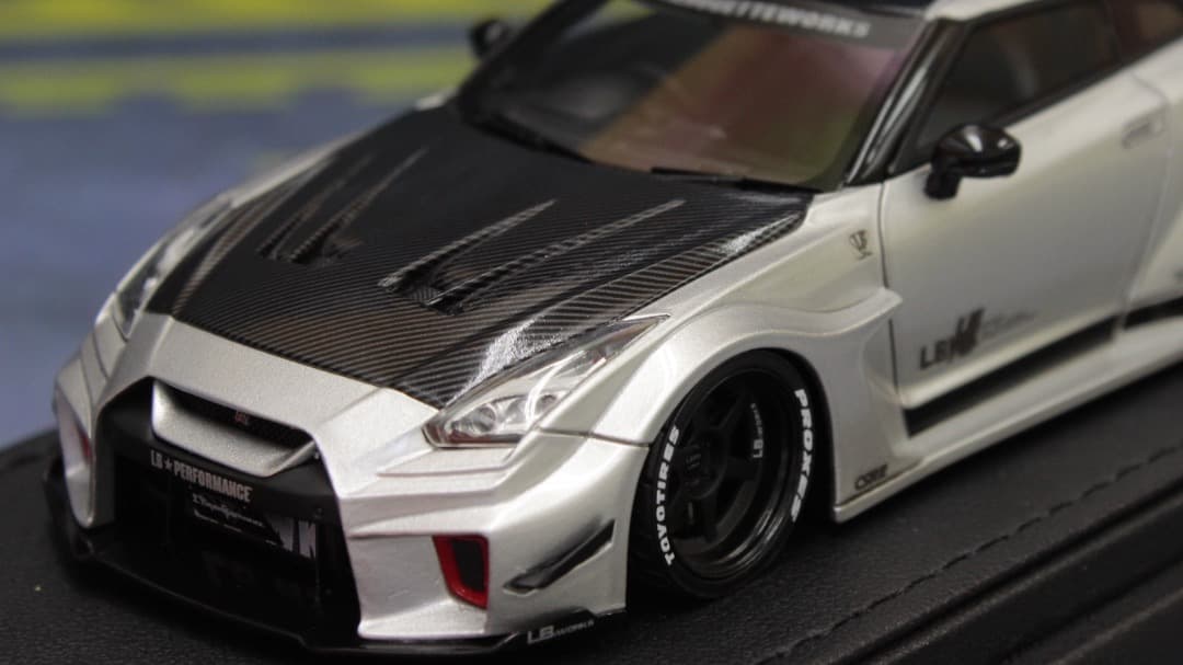 【最終価格】イグニッションモデル　1/43日産35GT-RR Silver