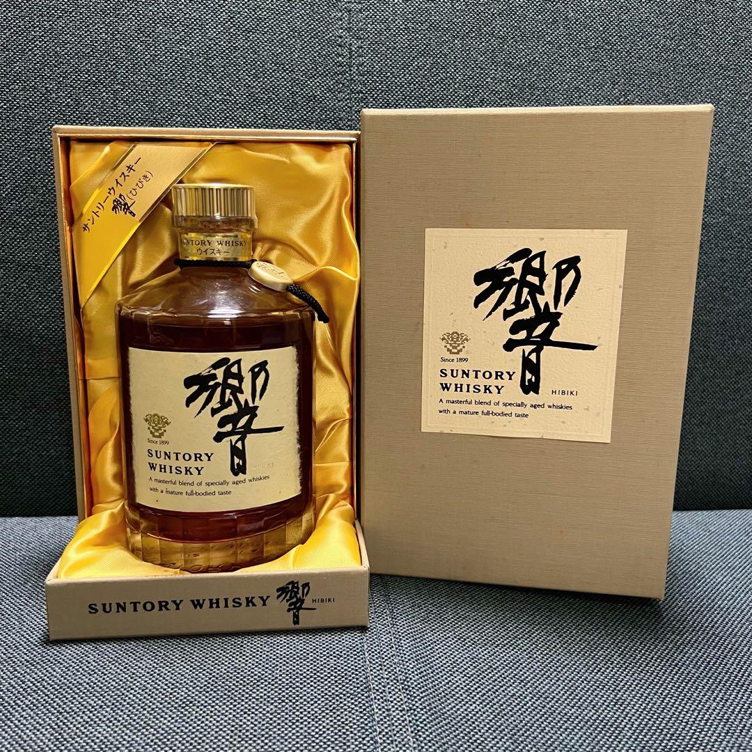 【未開栓・希少】サントリー響 旧 裏ゴールドラベル金キャップ（750ml木箱入）