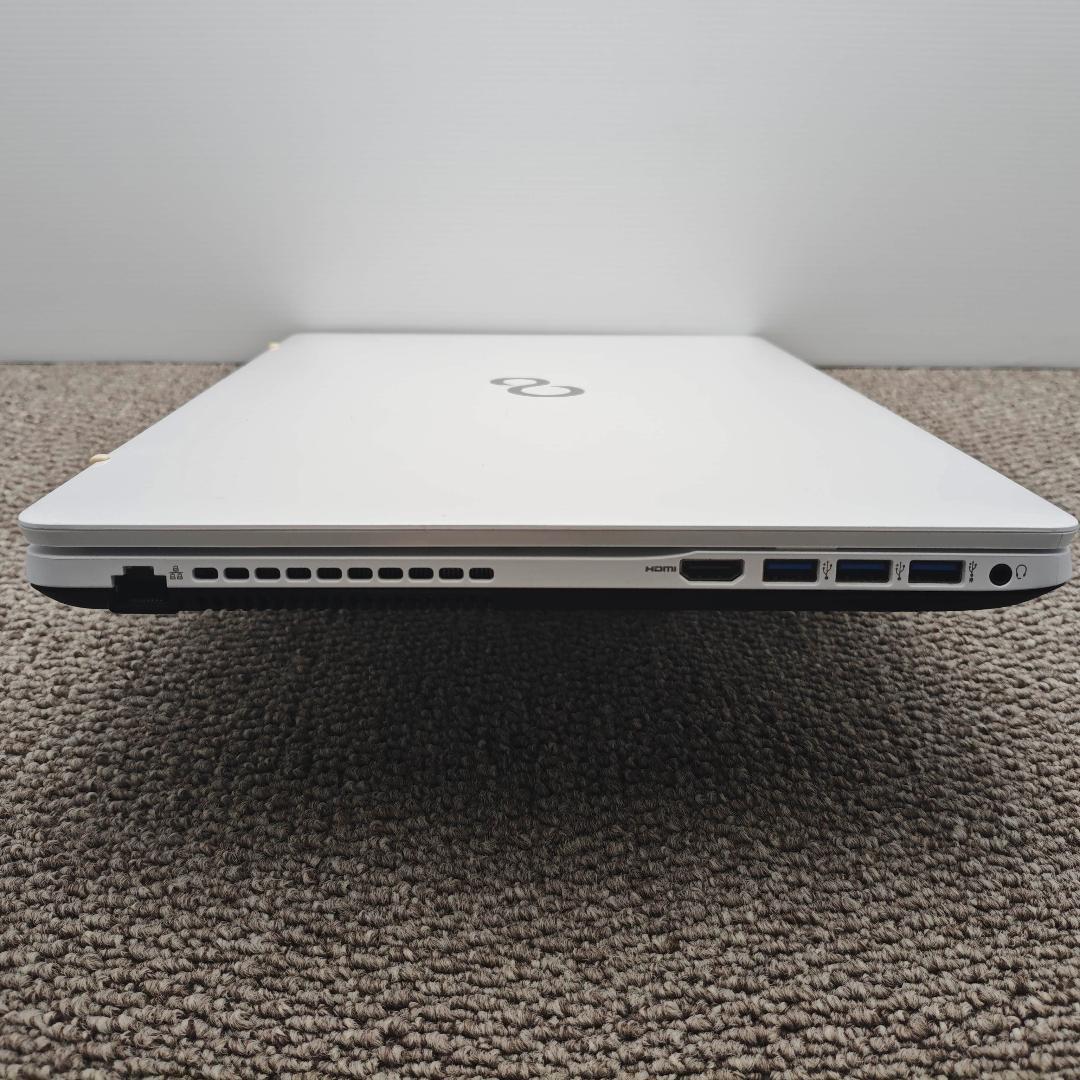 真っ白キレイ✨Windows11✨高速SSDリカバリ済み 富士通ノートパソコン