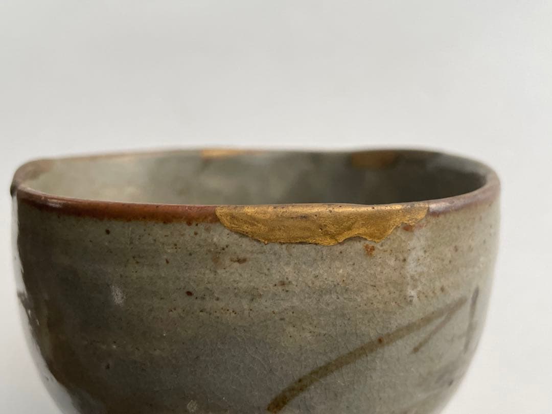 骨董　アンティーク　古唐津　絵唐津　茶碗　金継ぎ直し　金繕い　古美術　古陶磁