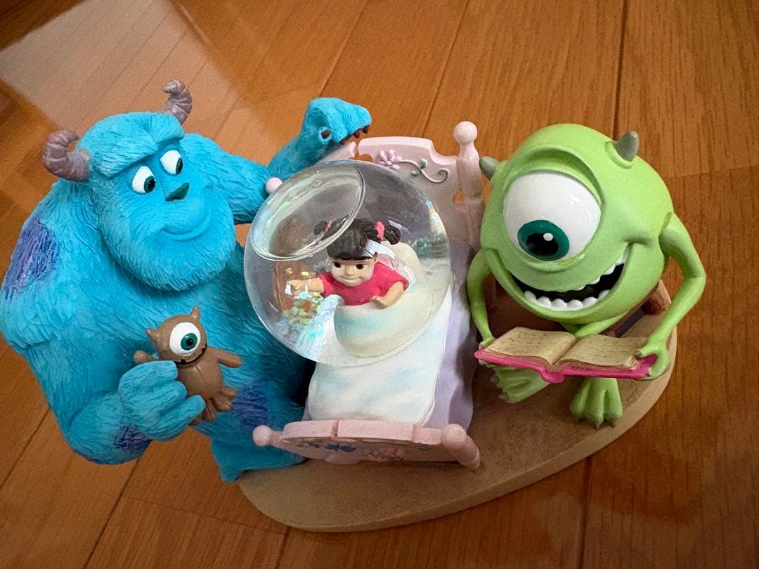 モンスターズインク　スノードーム