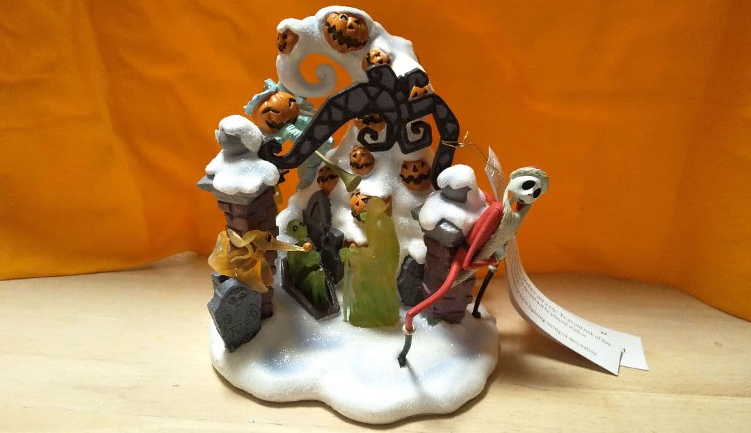 ホーンテッドマンション ナイトメアビフォアクリスマス ライトアップフィギュア