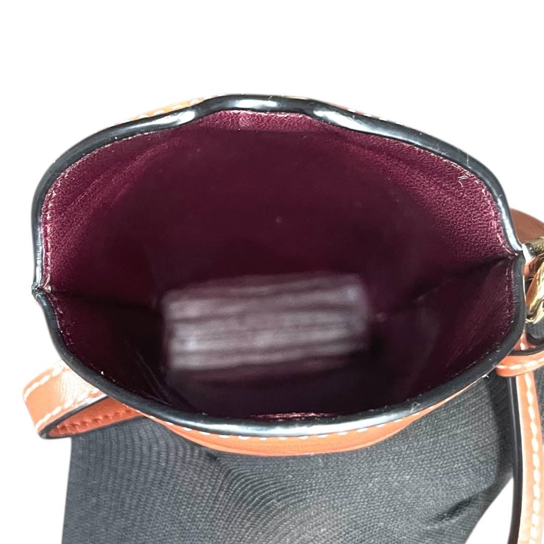 ロエベ　ゲートポケット　ショルダーバッグ　ポシェット　アナグラム　ブラウン