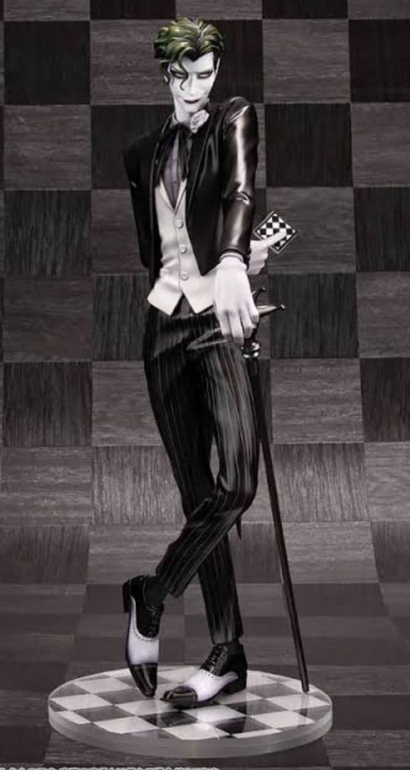 コトブキヤ　ジョーカー　フィギュア