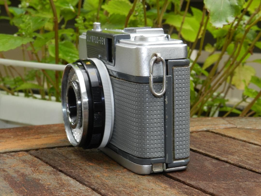 極美品　OLYMPUS PEN EES-2 ハーフフィルムカメラ　即撮影可