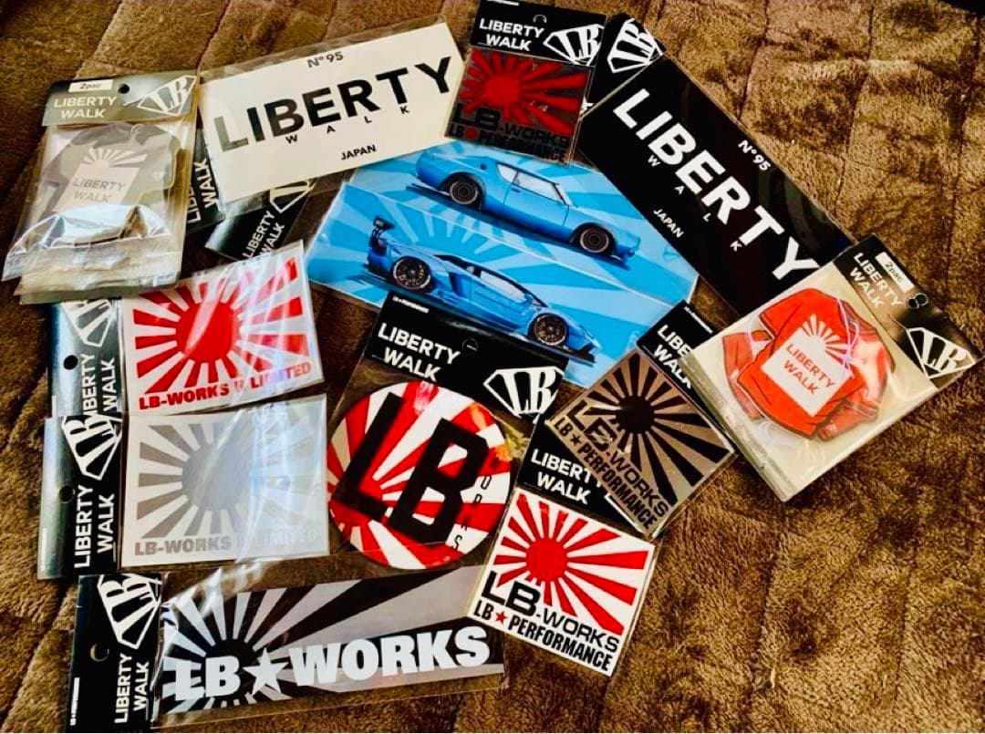 B*S様 リバティーウォーク東京リミテッドエディション 超希少ＧＴＲミニカー４台