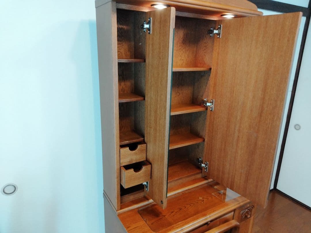 ドレッサー　収納力大きい