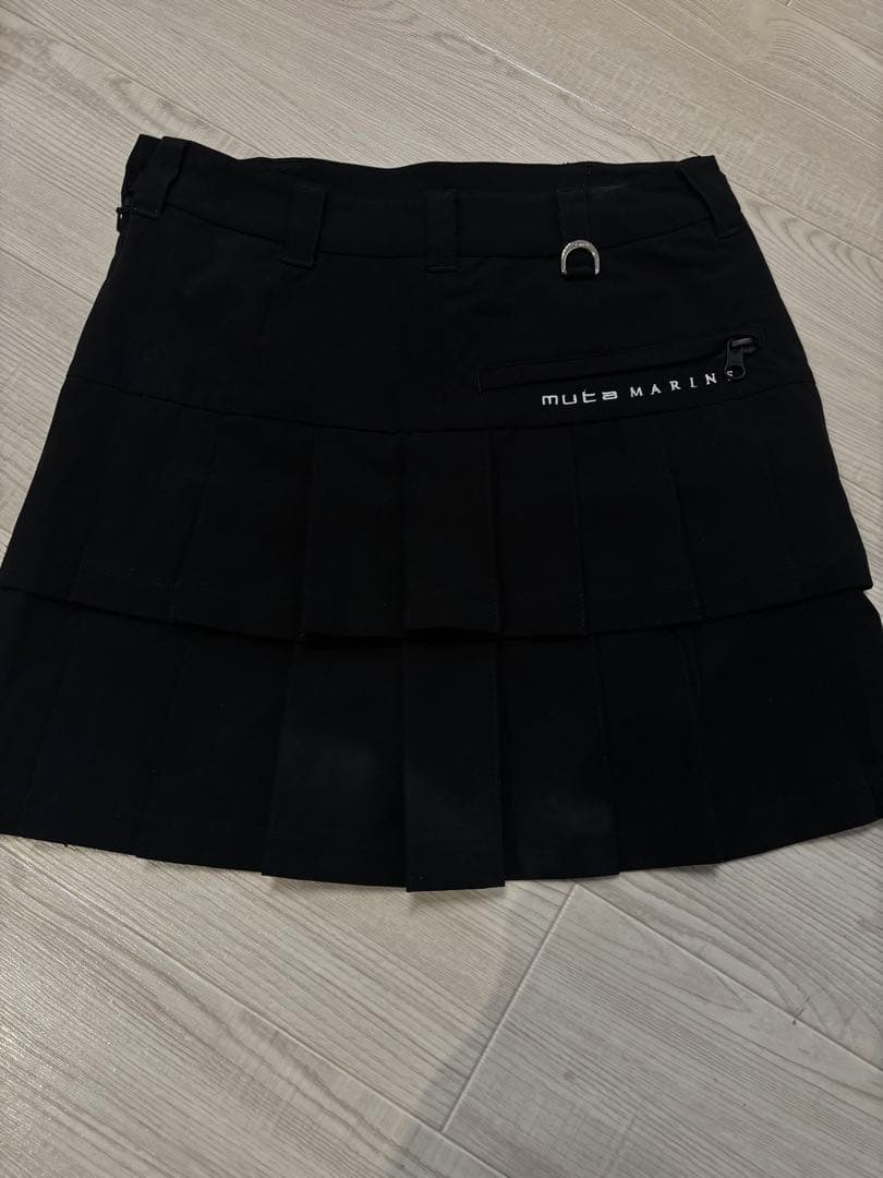 ムータマリンゴルフ ブラック プリーツスカート