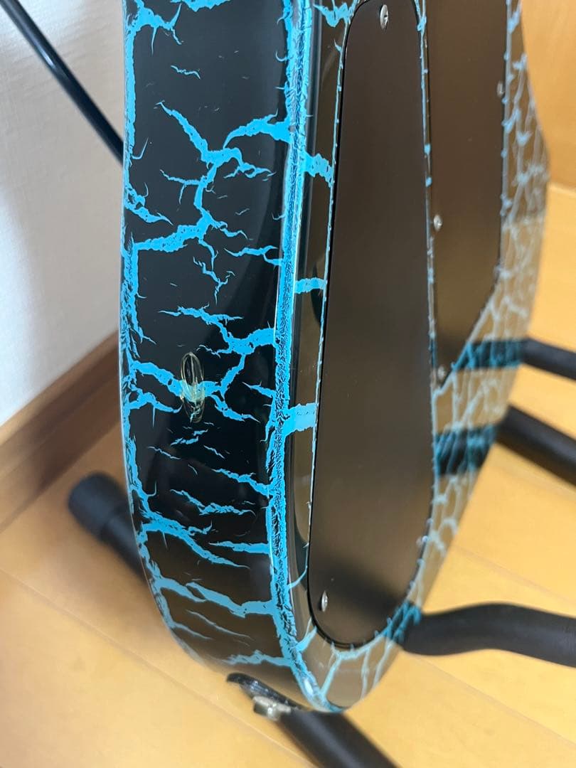 Charvel ディンキー　ブルークラックル　シャークインレイ　フロイドローズ