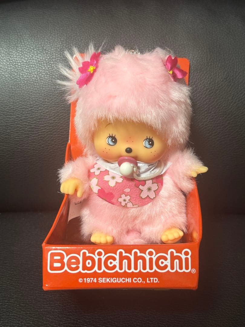 EU限定 ベビチッチ　 ピンク桜、キーチェーン