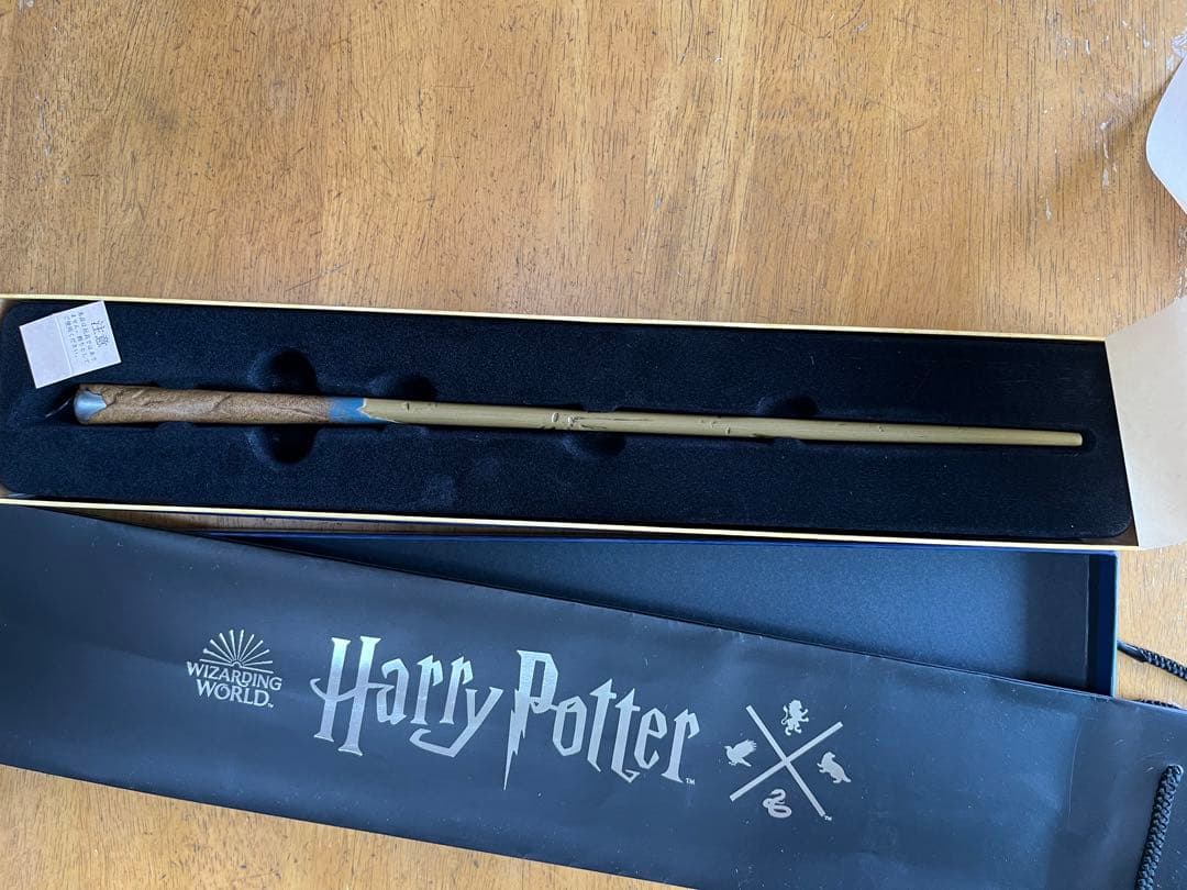 ワーナーブラザーズ　ハリーポッター豊島園　ローブ　杖セット売り