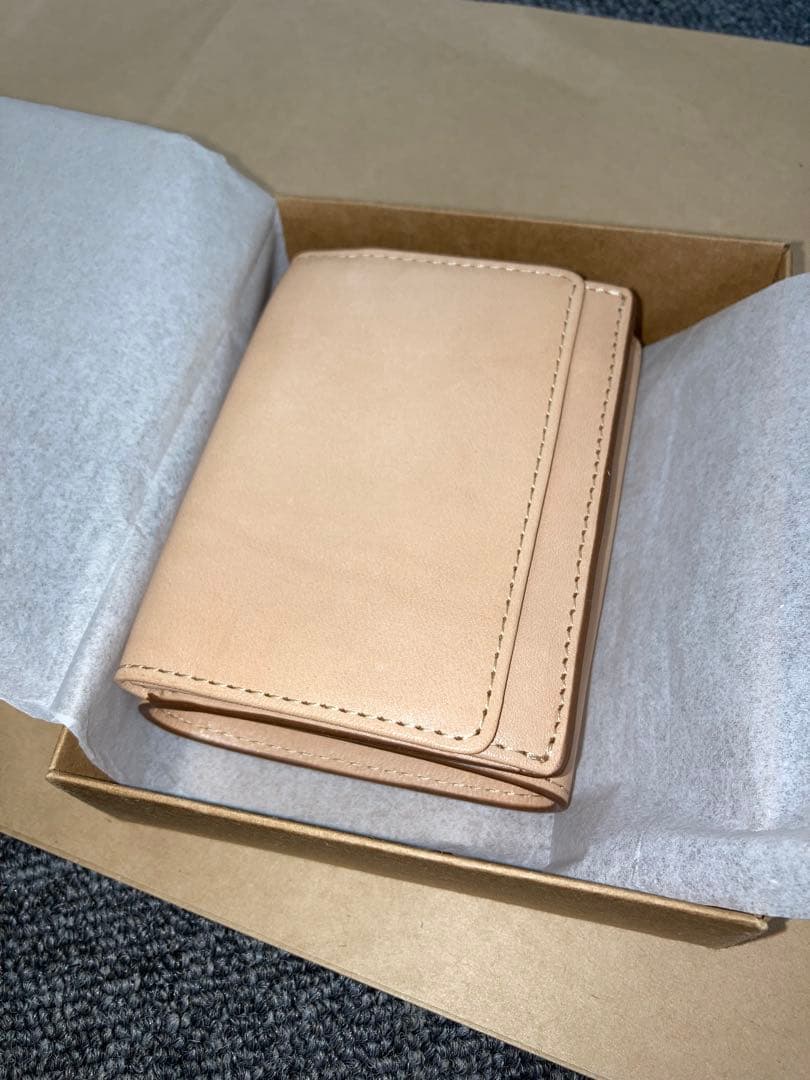 新品★無印良品★イタリア産ヌメ革　三つ折り財布 ★★