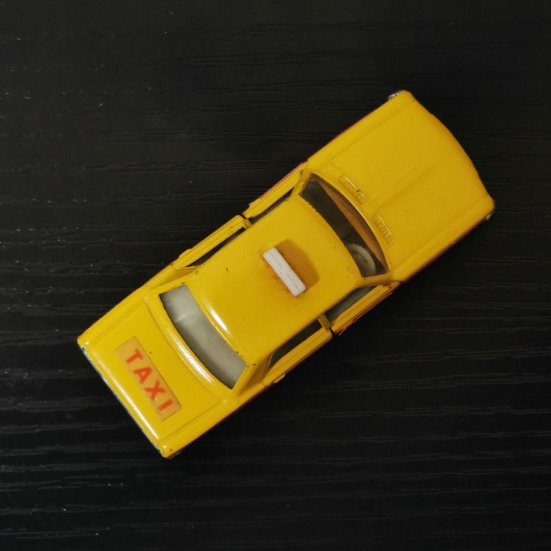 TOMICA　トミカ　クラウン　タクシー　1Dホイール