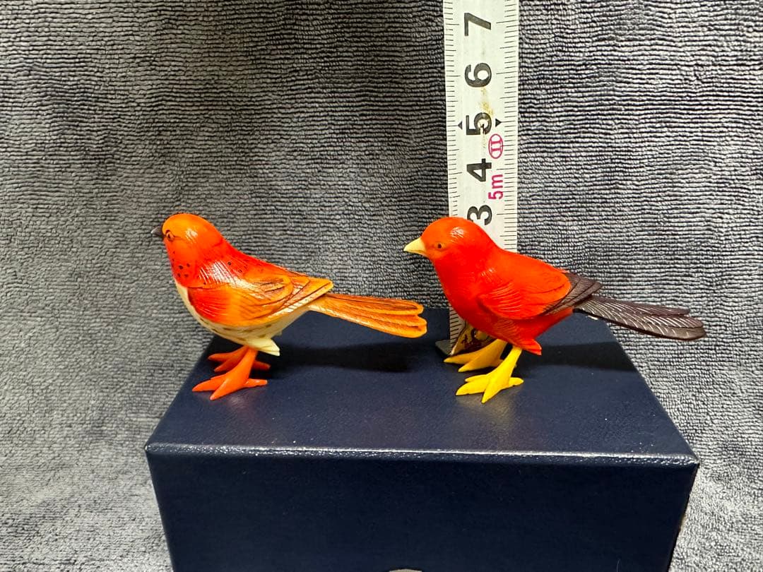 置物　根付　鳥カラフル 2匹　天然素材　マンモス　象牙風 骨董　美術品