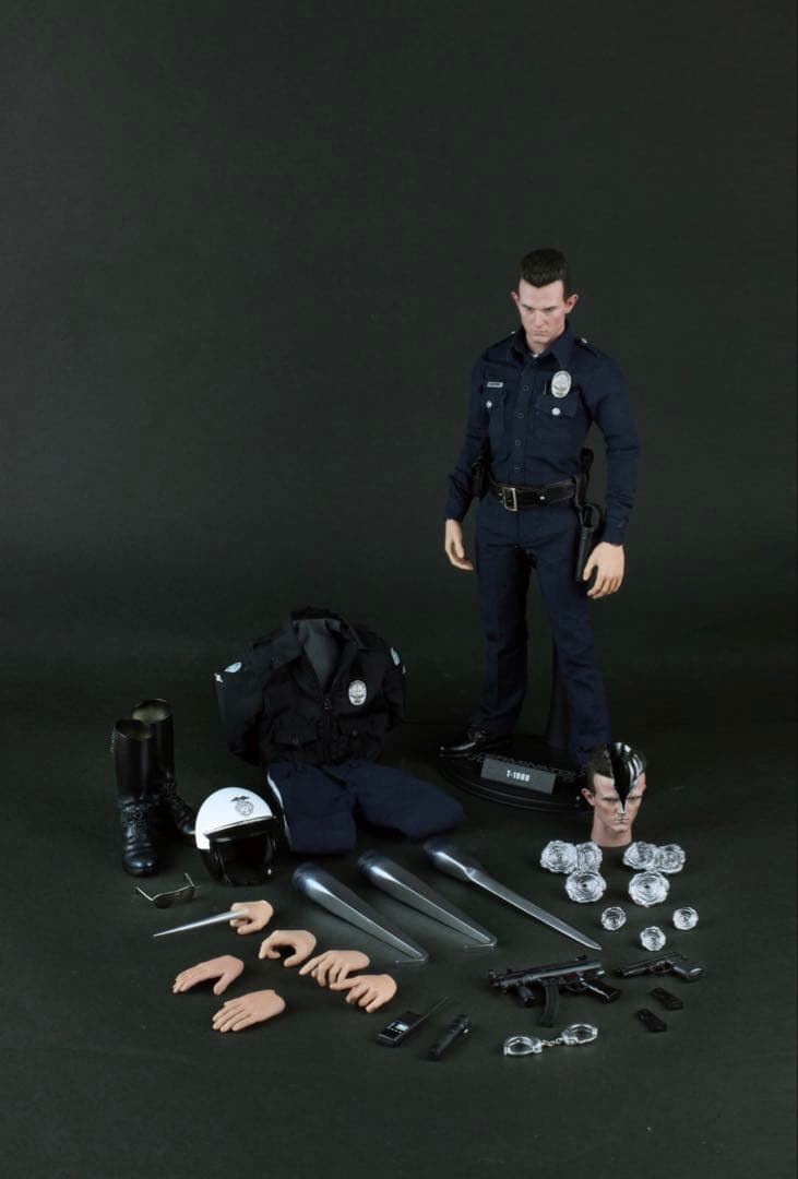 ホットトイズ ターミネーター Ｔ-1000 1/6スケールアクションフィギュア
