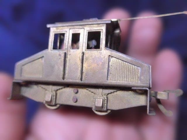 貴重！昔のつぼみ堂模型店のHOゲージの凸型電気機関車。金属製鉄道模型です。﻿