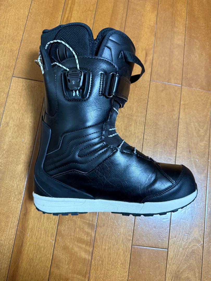 Deeluxe EMPIRE 25.5ブラック スノーボードブーツ